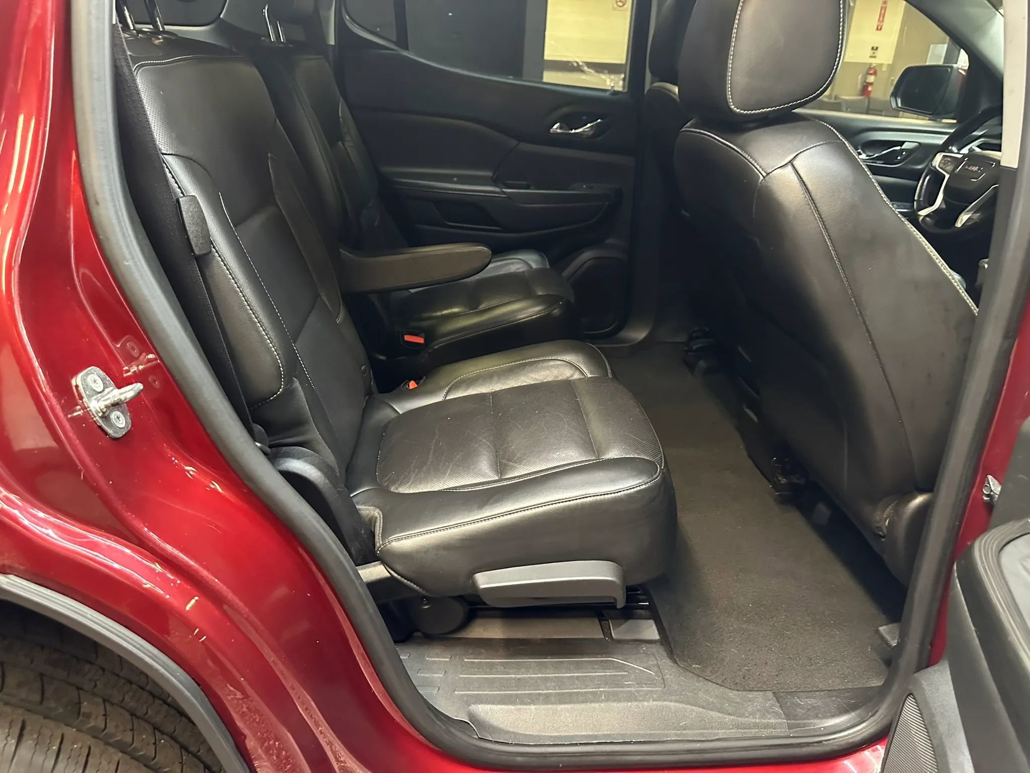 Used 2017 GMC Acadia SLT image 29