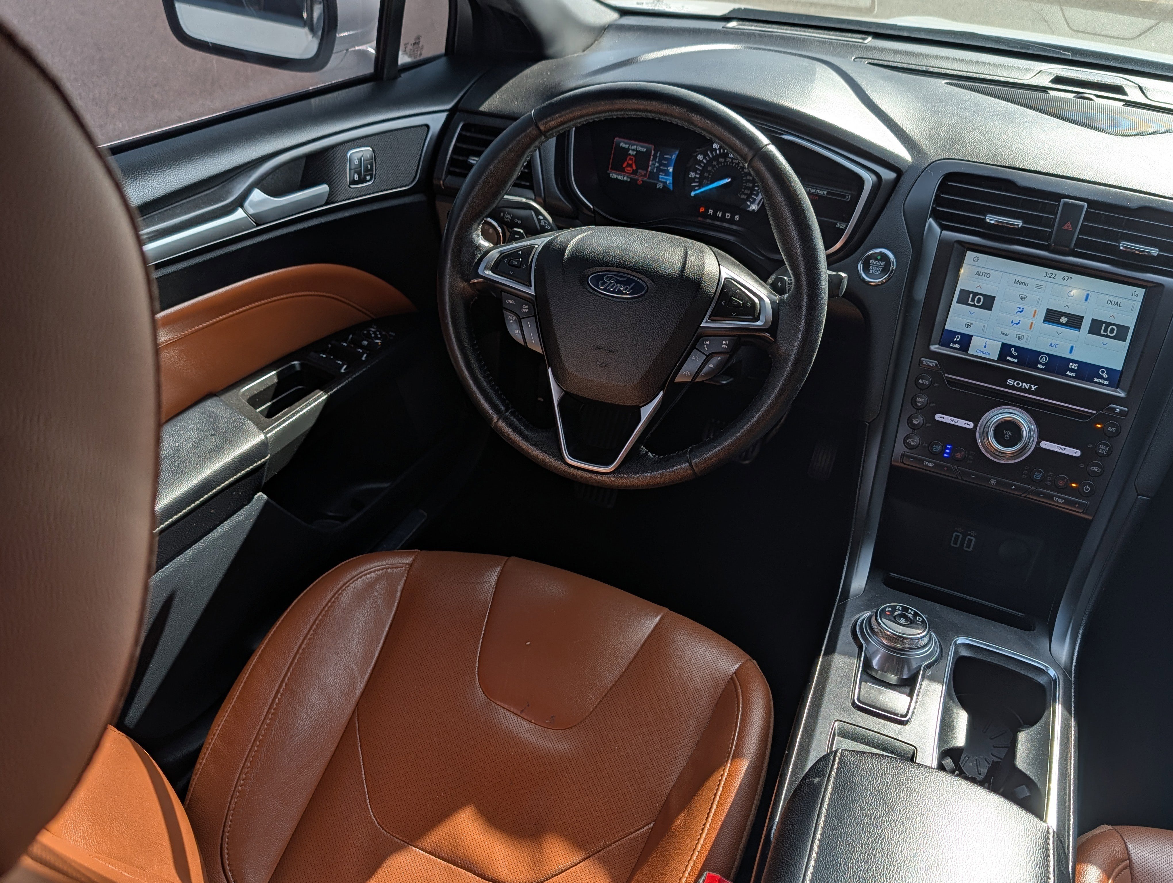 Used 2020 Ford Fusion Titanium image 9