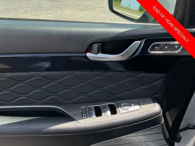 Used 2022 Hyundai Palisade Calligraphy w/ Winter Package image 11