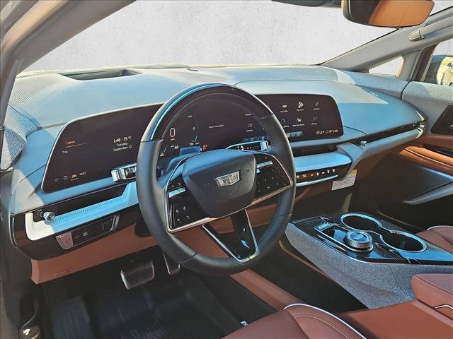 New 2027 Cadillac Optiq Premium Luxury w/ LPO, Floor Liner Package AWD/4WD image 3