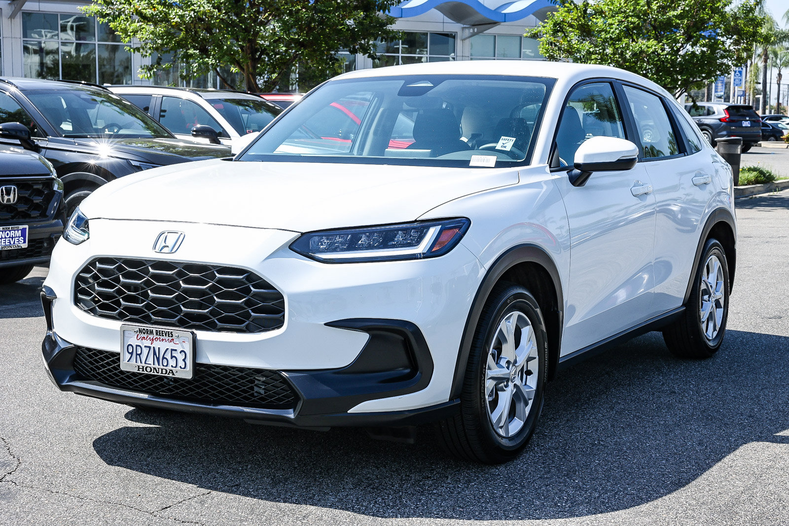Used 2025 Honda HR-V LX image 3