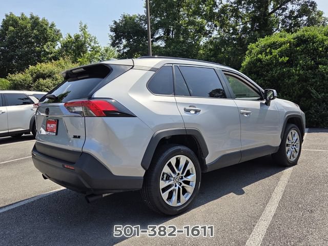 Used 2025 Toyota RAV4 XLE Premium FWD image 5