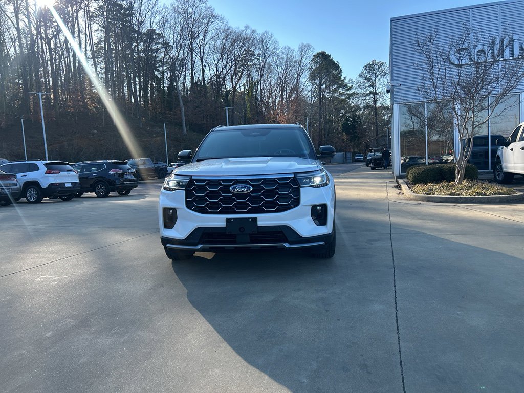 Used 2025 Ford Explorer Platinum image 8