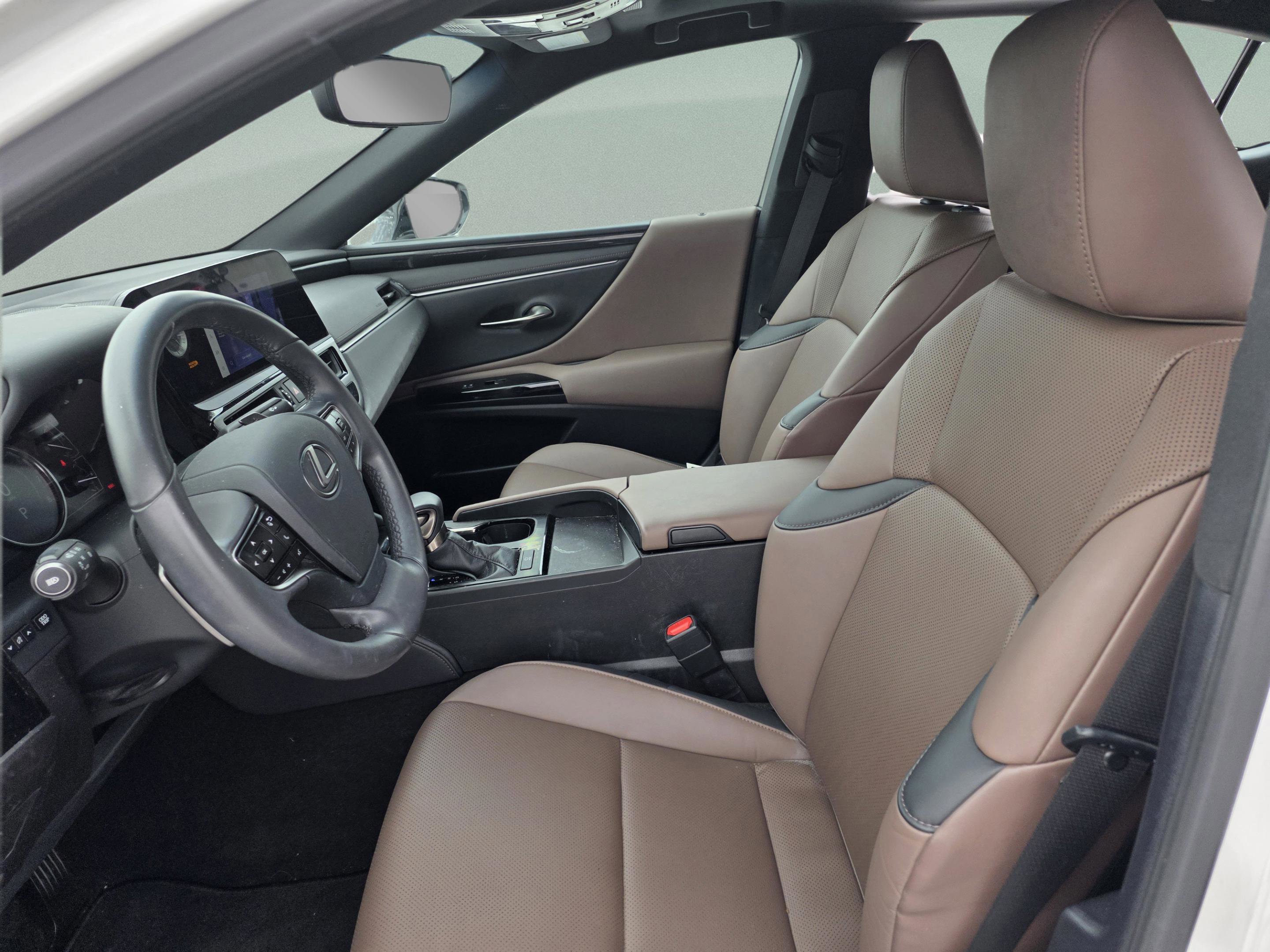 Certified 2023 Lexus ES 350 w/ Accessory Package (Z2) image 25