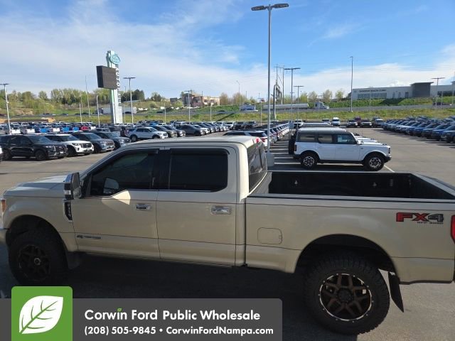 Used 2017 Ford F350 Platinum w/ Platinum Ultimate Package image 4