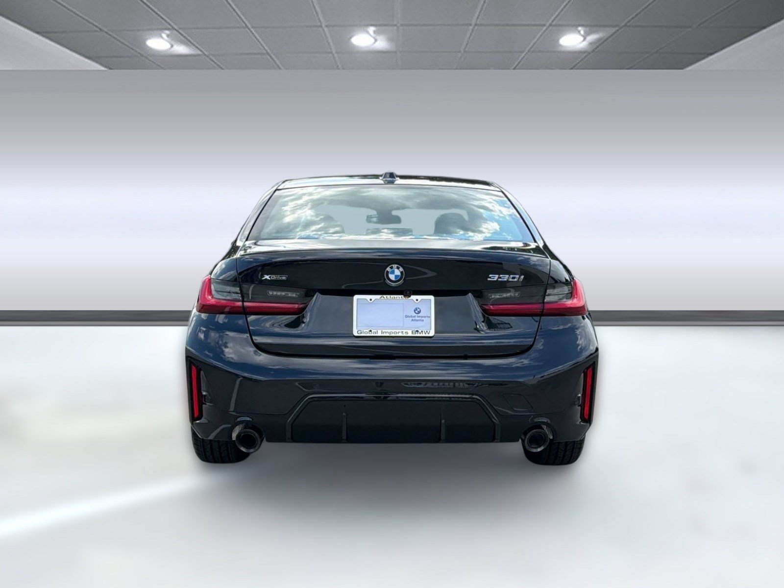 New 2026 BMW 330i xDrive Sedan w/ M Sport Package AWD/4WD image 8