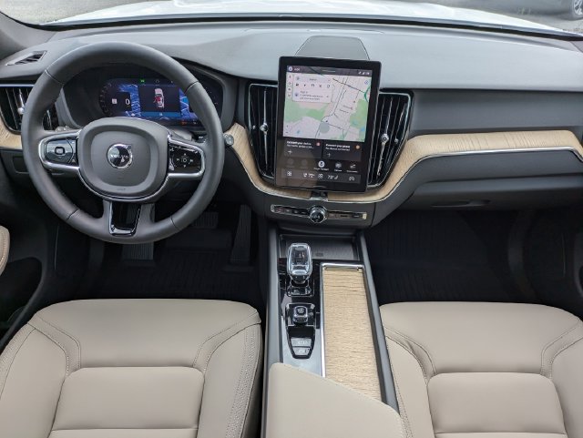 New 2026 Volvo XC60 T8 Plus w/ Protection Package Premier AWD/4WD image 15
