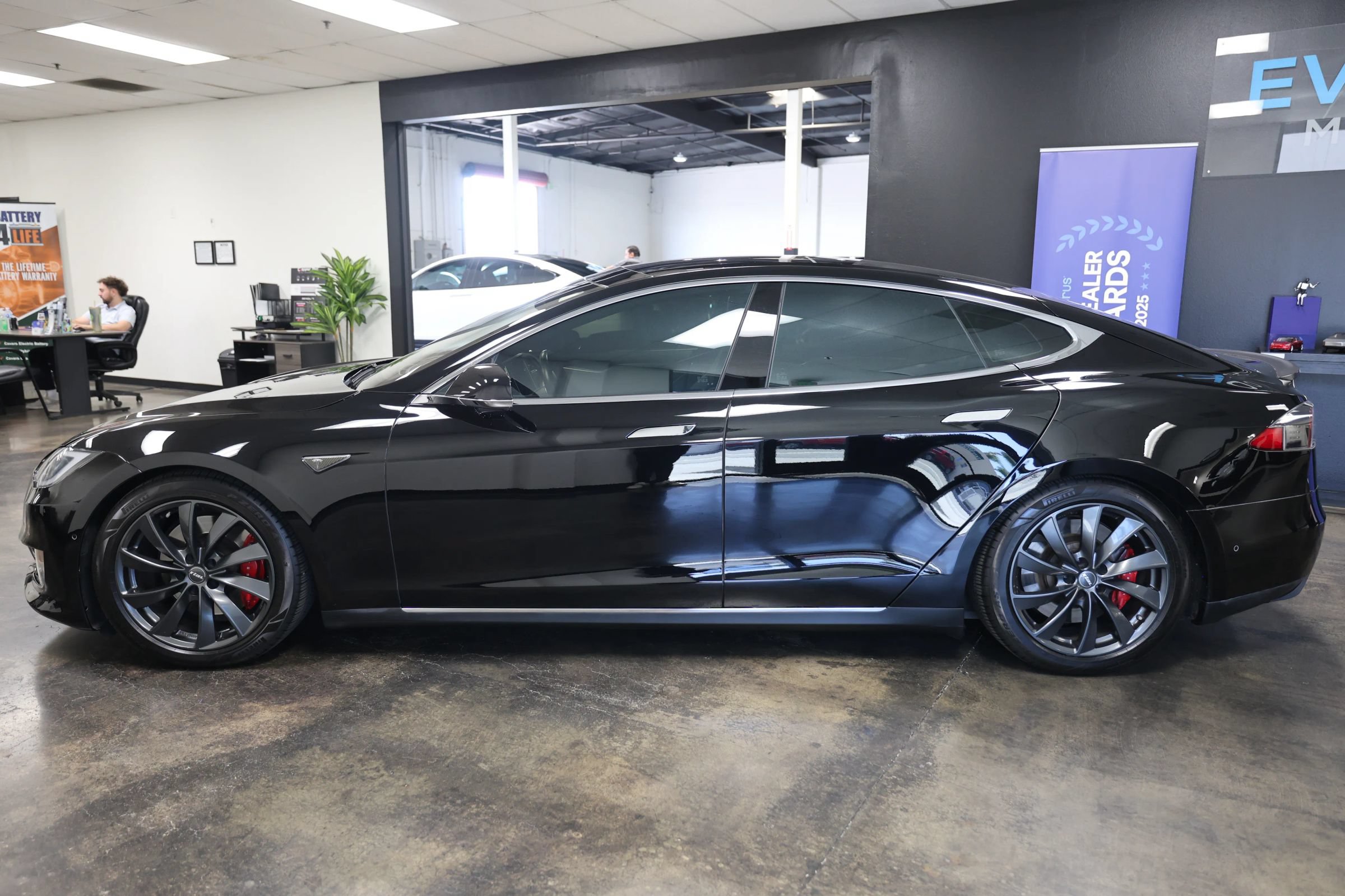 Used 2014 Tesla Model S P85D AWD/4WD image 11