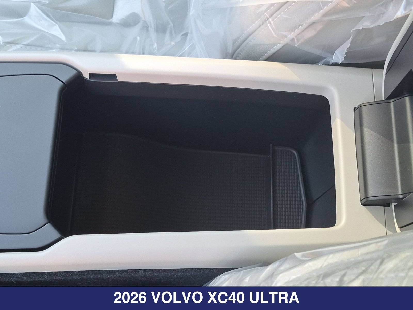 New 2026 Volvo XC40 B5 Ultra w/ Protection Package Premier AWD/4WD image 16