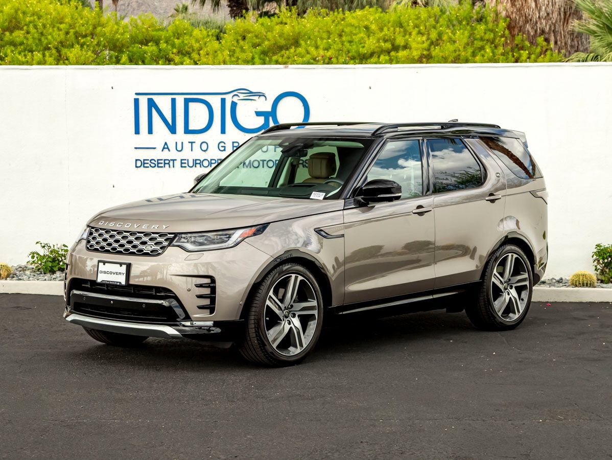 Certified 2025 Land Rover Discovery Metropolitan Edition AWD/4WD image 1