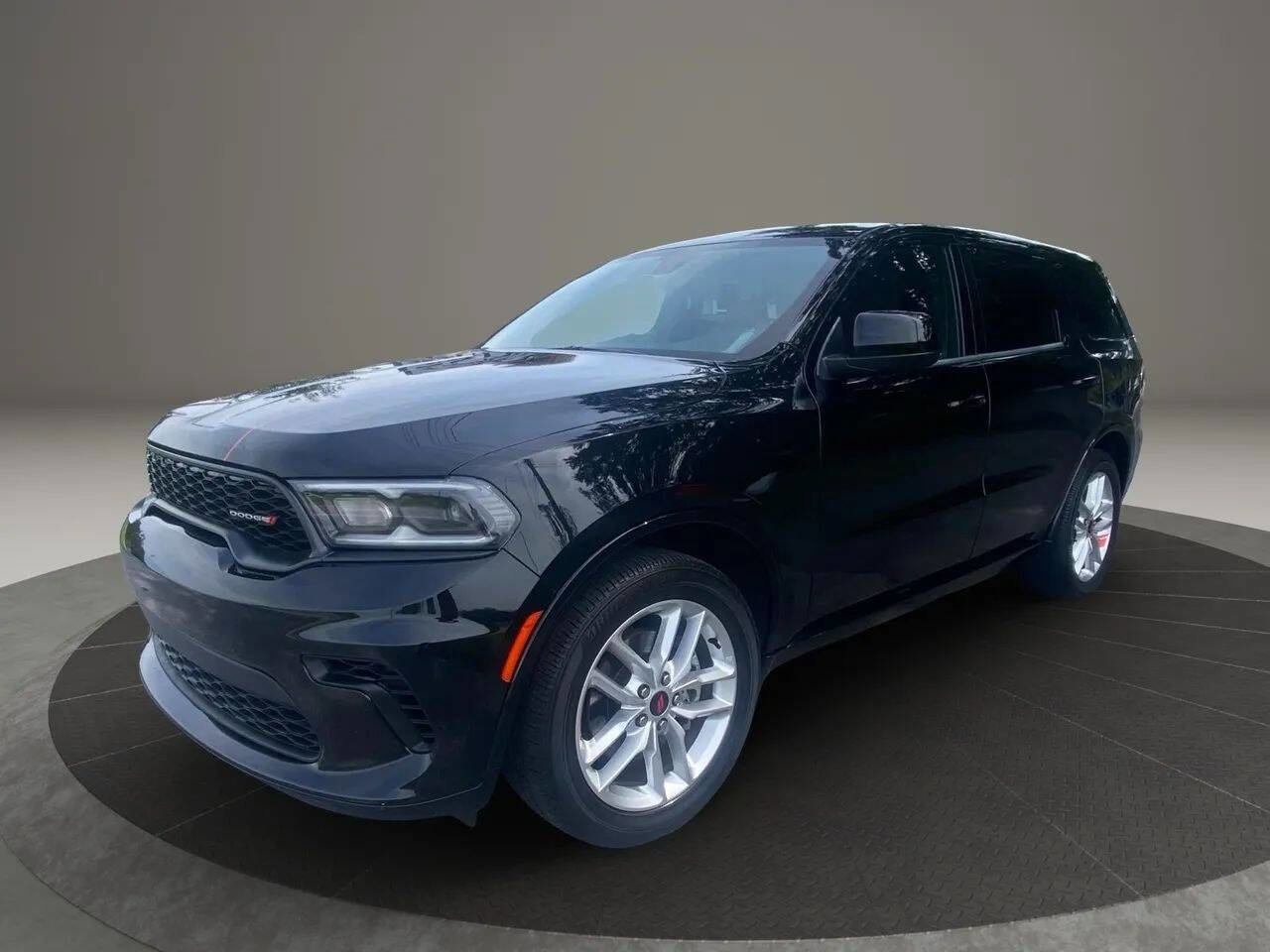 Used 2023 Dodge Durango GT image 3