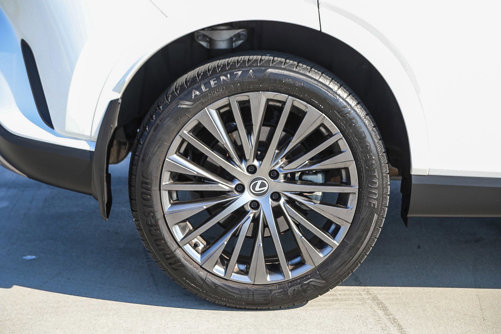 Used 2023 Lexus RX 350 FWD w/ Cold Area Package image 11