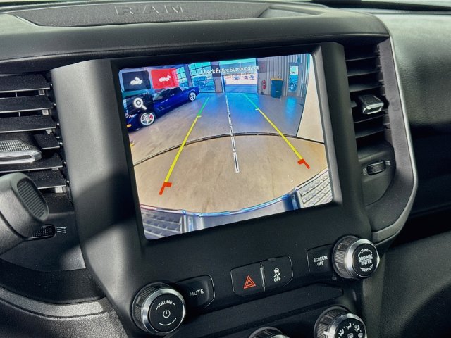 Used 2024 RAM 2500 Tradesman w/ Chrome Appearance Group AWD/4WD image 15