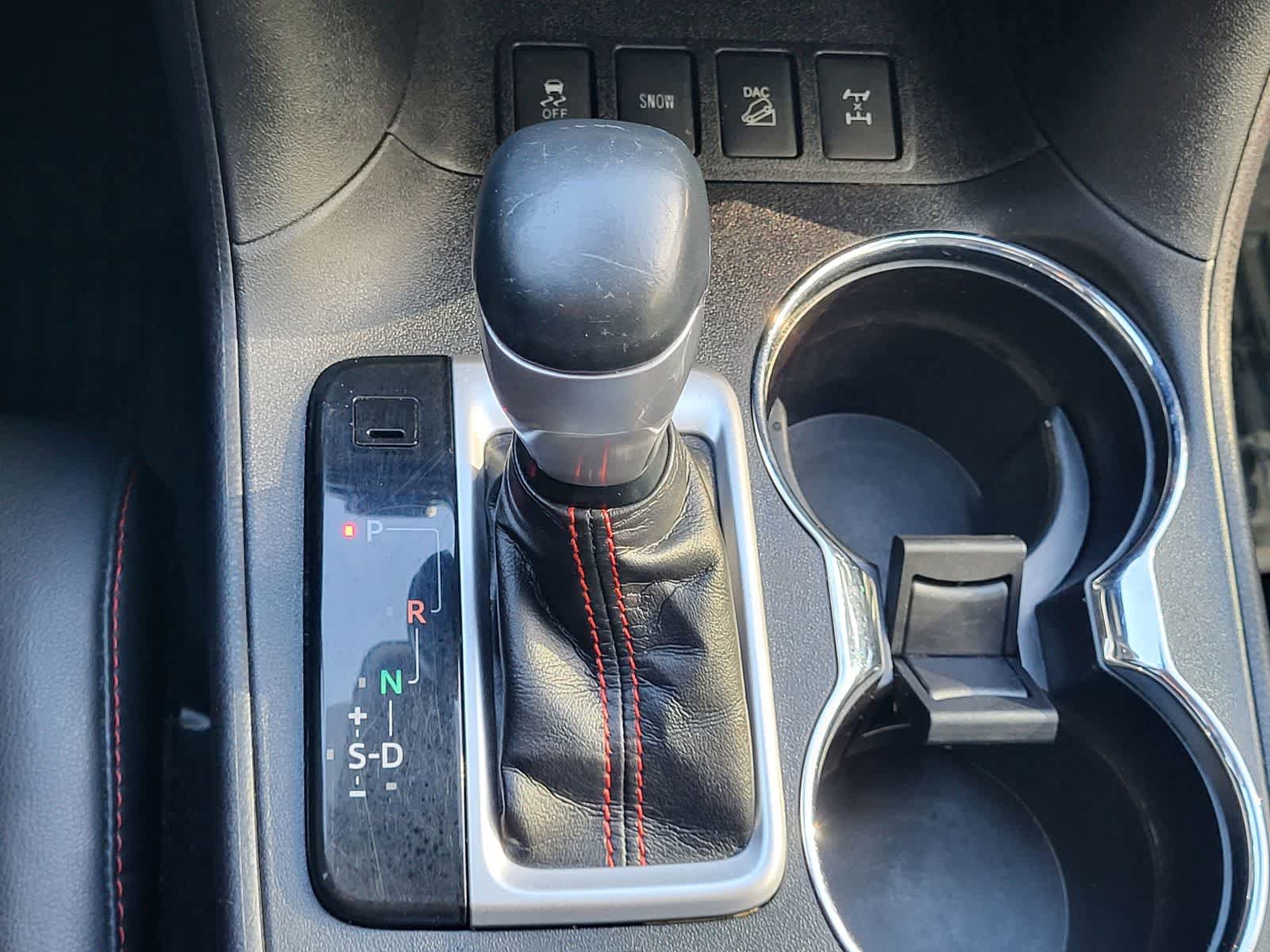 Used 2019 Toyota Highlander SE image 23