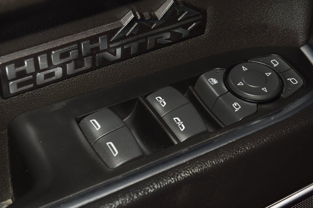 Used 2022 Chevrolet Silverado 1500 High Country image 42
