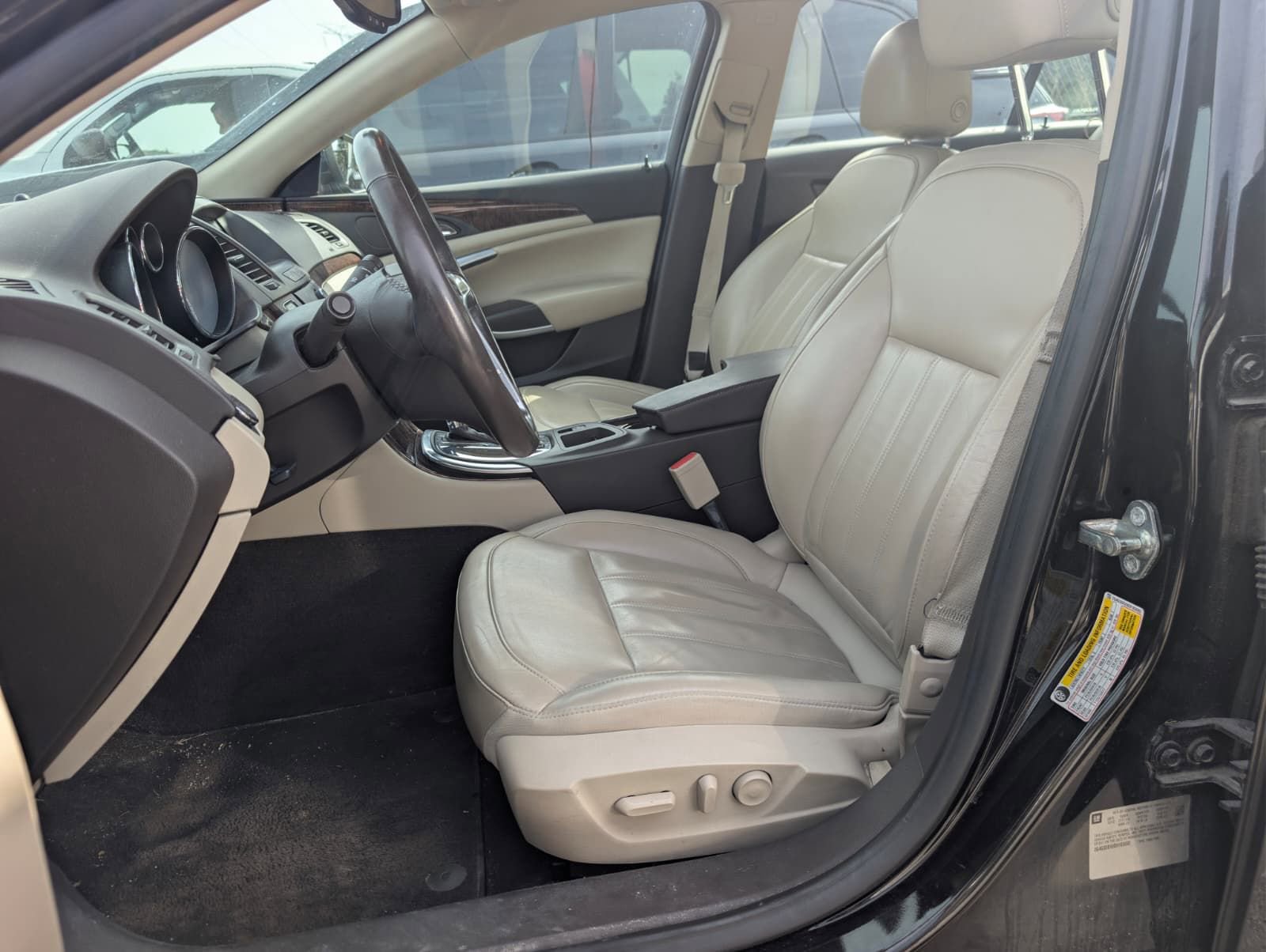 Used 2013 Buick Regal Premium image 26