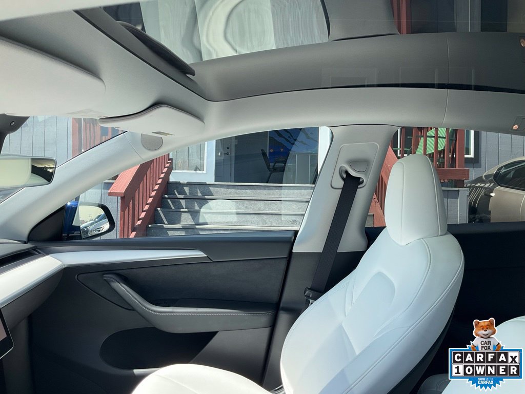 Used 2024 Tesla Model Y Performance AWD/4WD image 20