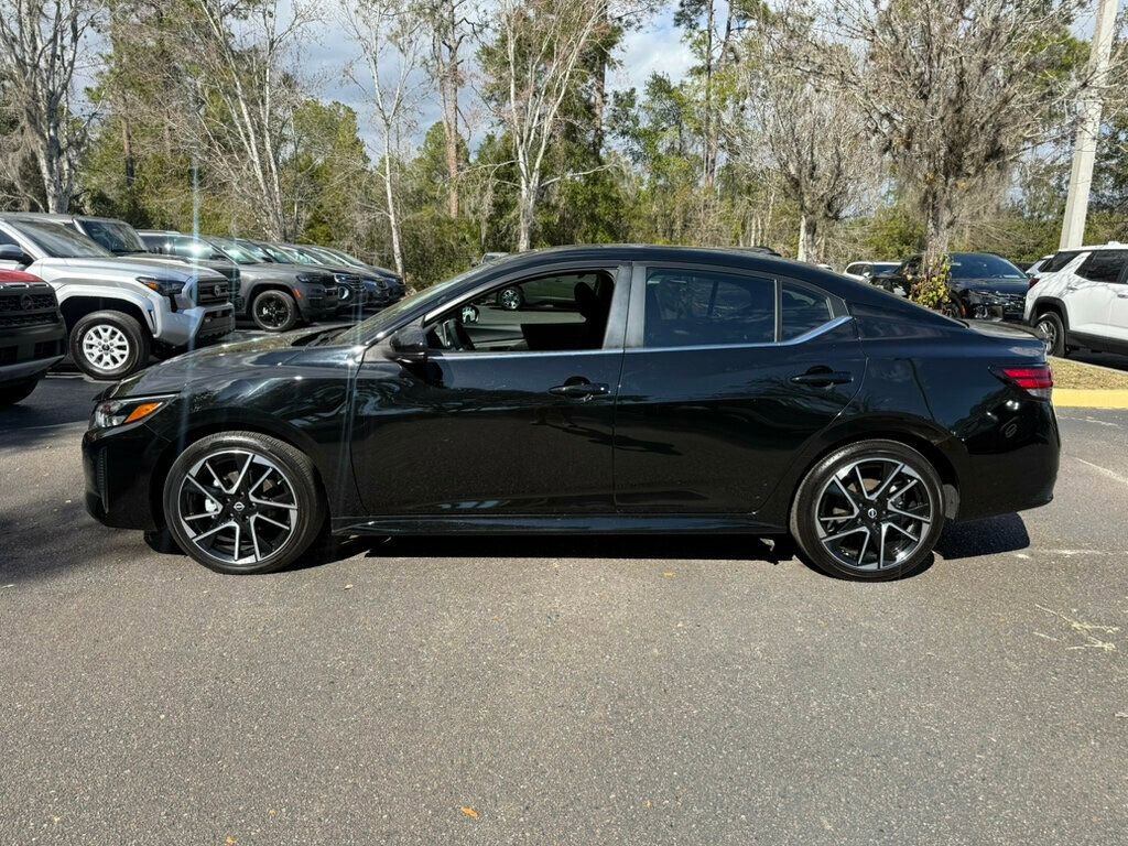 Used 2025 Nissan Sentra SR w/ Trunk Package image 2
