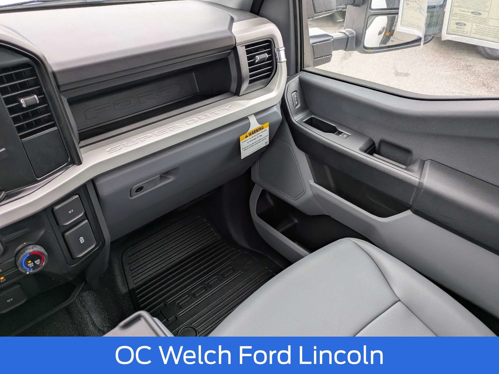 New 2026 Ford F550 4x4 Regular Cab Super Duty w/ XL Chrome Package image 12