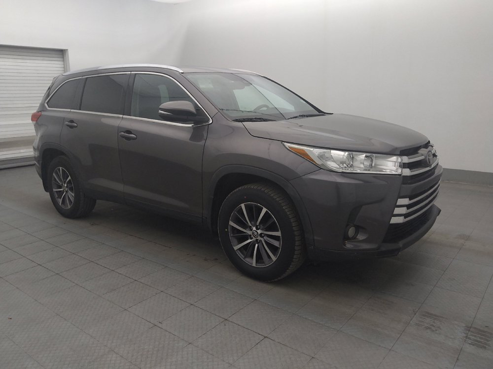 Used 2019 Toyota Highlander XLE AWD/4WD image 11