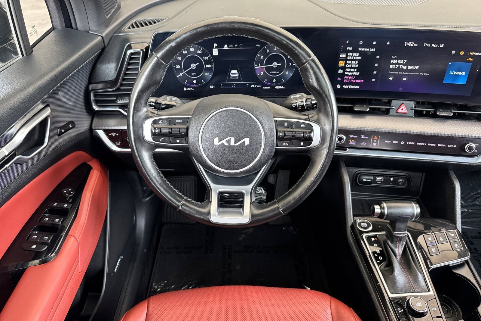 Used 2023 Kia Sportage SX image 13