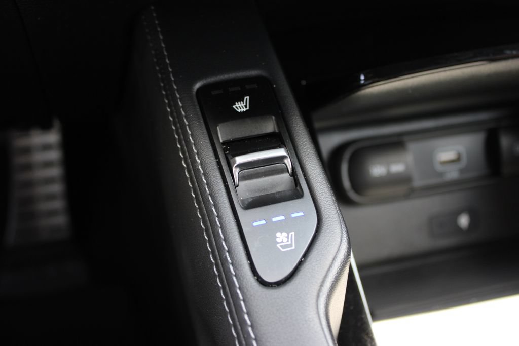 Used 2022 Kia Telluride SX w/ SX Prestige Package AWD/4WD image 25