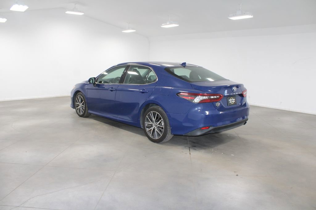 Used 2024 Toyota Camry XLE image 7