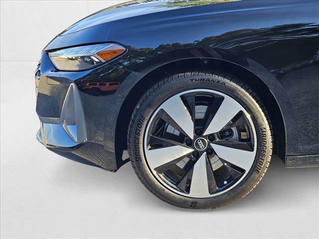 Used 2025 Audi A5 2.0T Premium Plus w/ Premium Plus AWD/4WD image 10