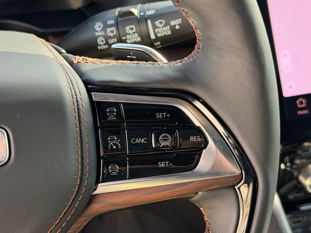 Certified 2025 Jeep Grand Cherokee Summit w/ Adv Protech Group IV image 23