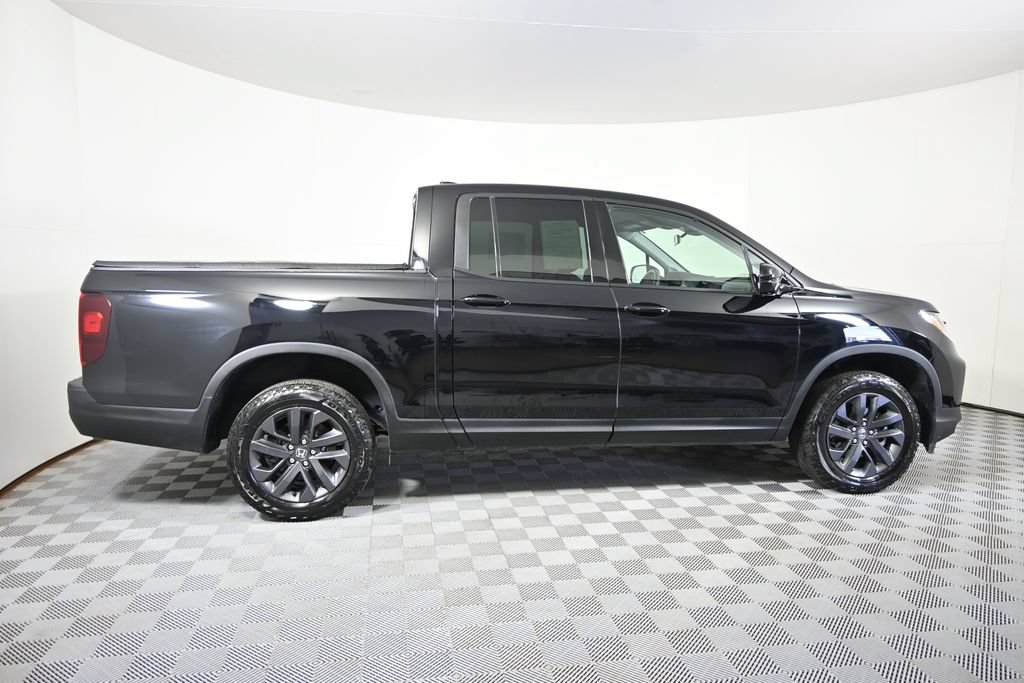 Used 2025 Honda Ridgeline Sport image 8