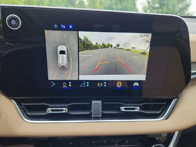 New 2027 Chevrolet Equinox ACTIV w/ Safety and Technology Package FWD image 30