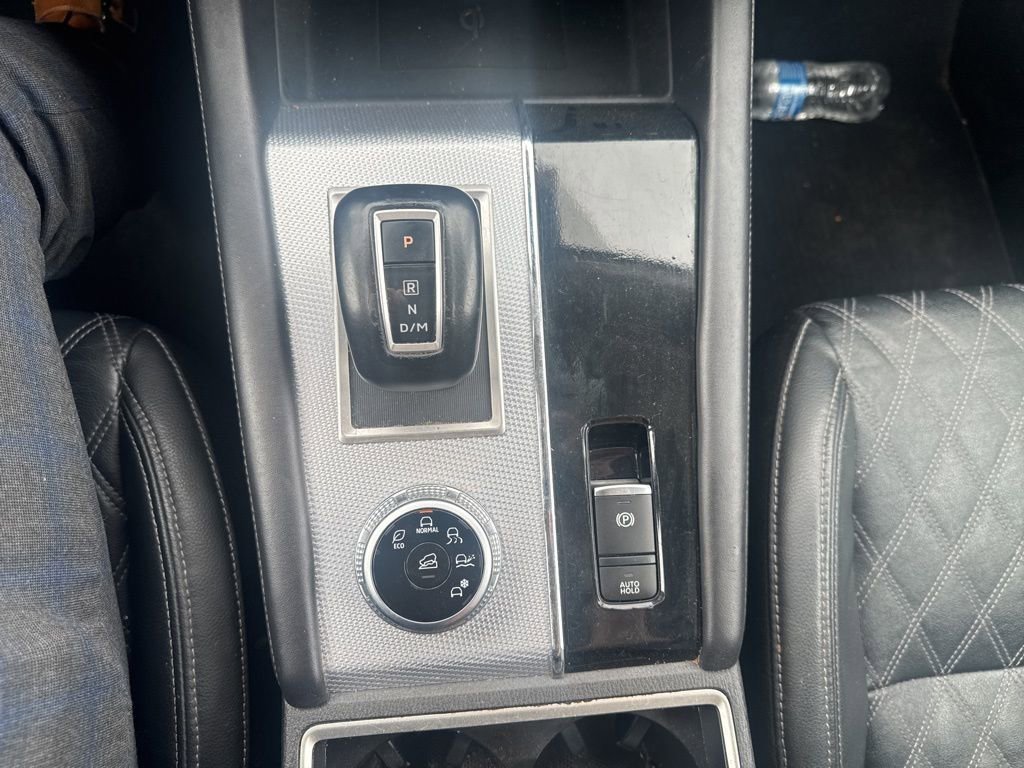 Used 2024 Mitsubishi Outlander SEL image 14