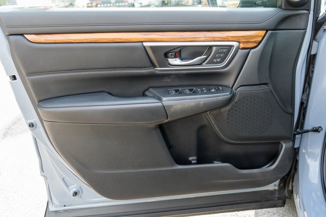 Used 2020 Honda CR-V Touring image 18