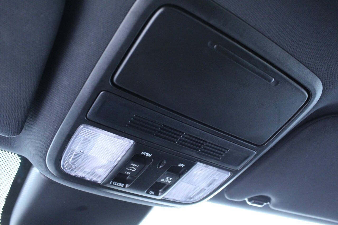 Used 2023 Honda Odyssey Sport image 28