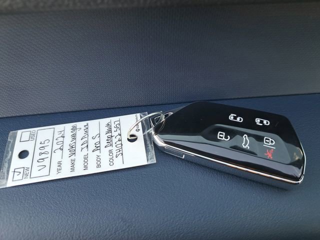 New 2025 Volkswagen ID. Buzz Pro S image 25