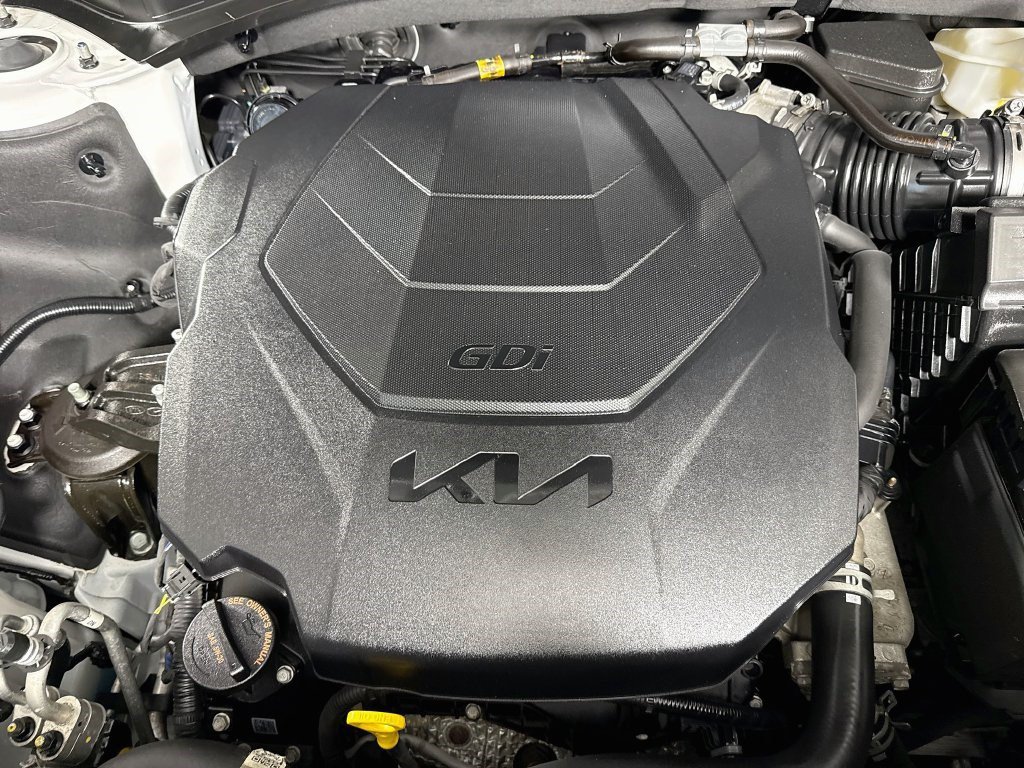 Used 2024 Kia Telluride EX w/ EX Captain's Chair Package FWD image 38