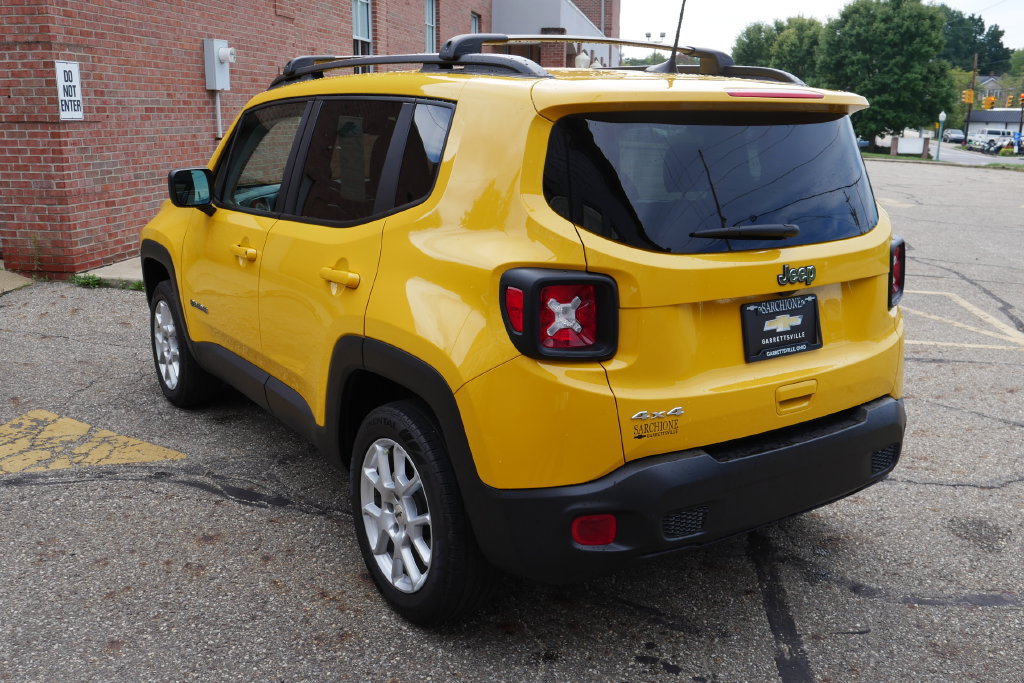 Used 2023 Jeep Renegade Latitude w/ Premium Group AWD/4WD image 5