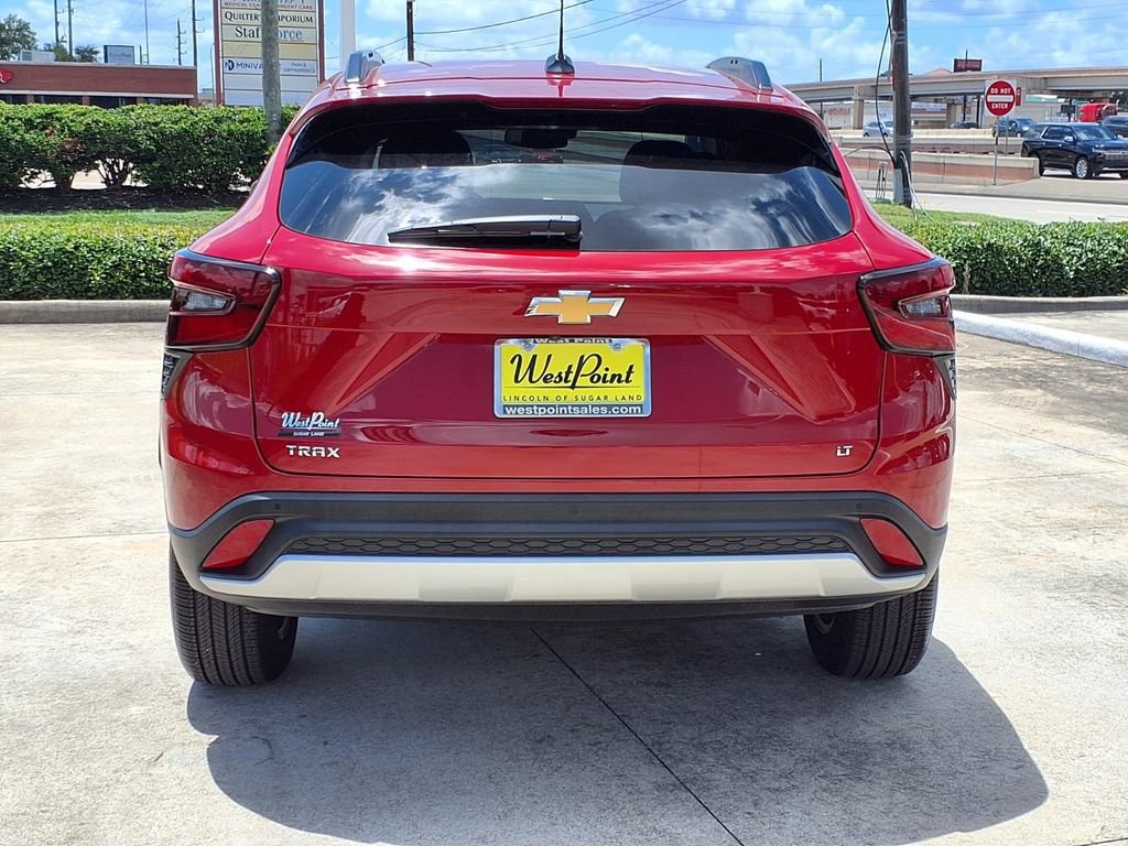 Used 2026 Chevrolet Trax LT w/ Driver Confidence Package FWD image 5