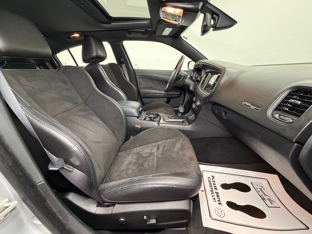 Used 2023 Dodge Charger R/T w/ Plus Group image 9