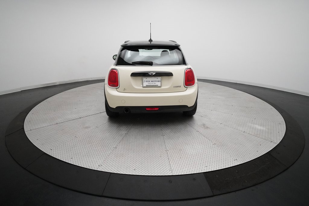 Used 2017 MINI Cooper 2-Door Hardtop image 24