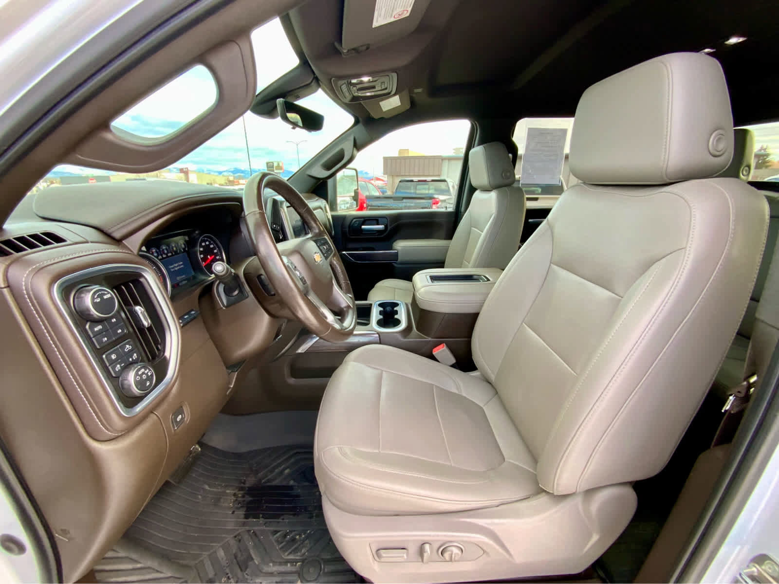 Used 2024 Chevrolet Silverado 2500 High Country image 21