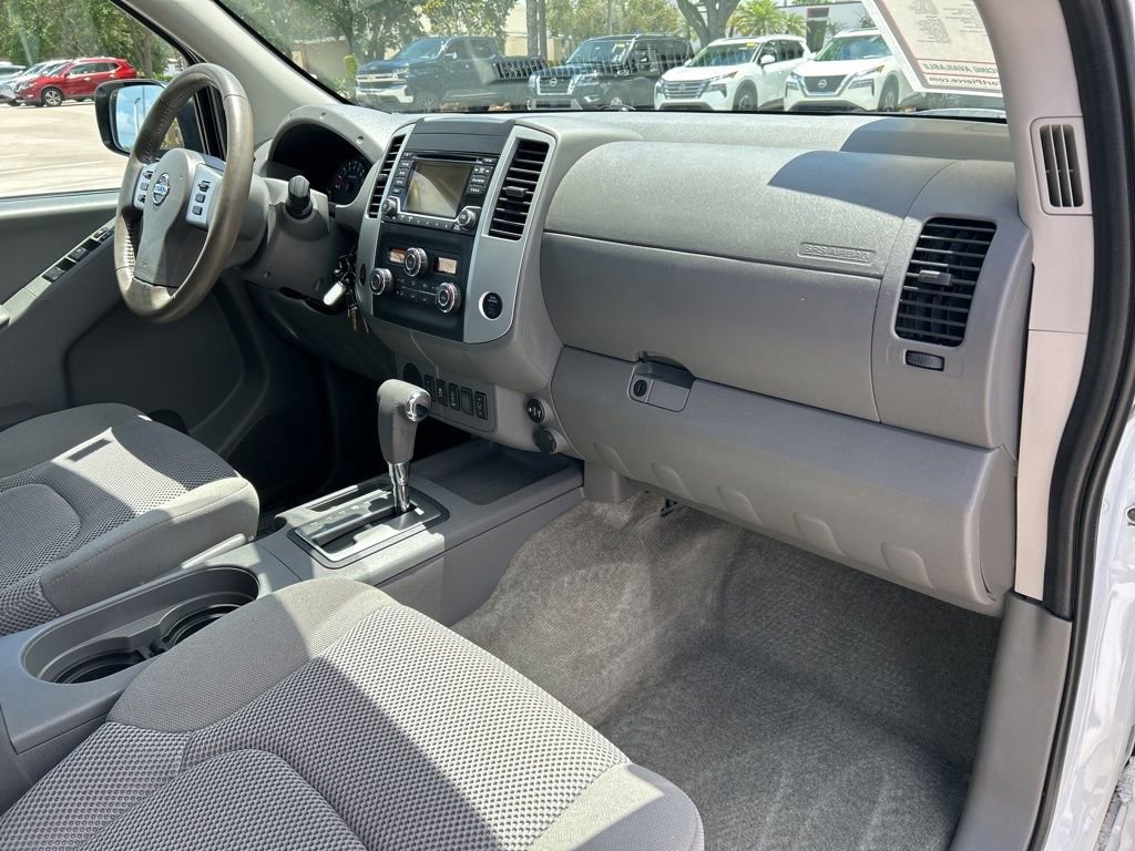 Used 2017 Nissan Frontier SV w/ SV Value Truck Package RWD image 41