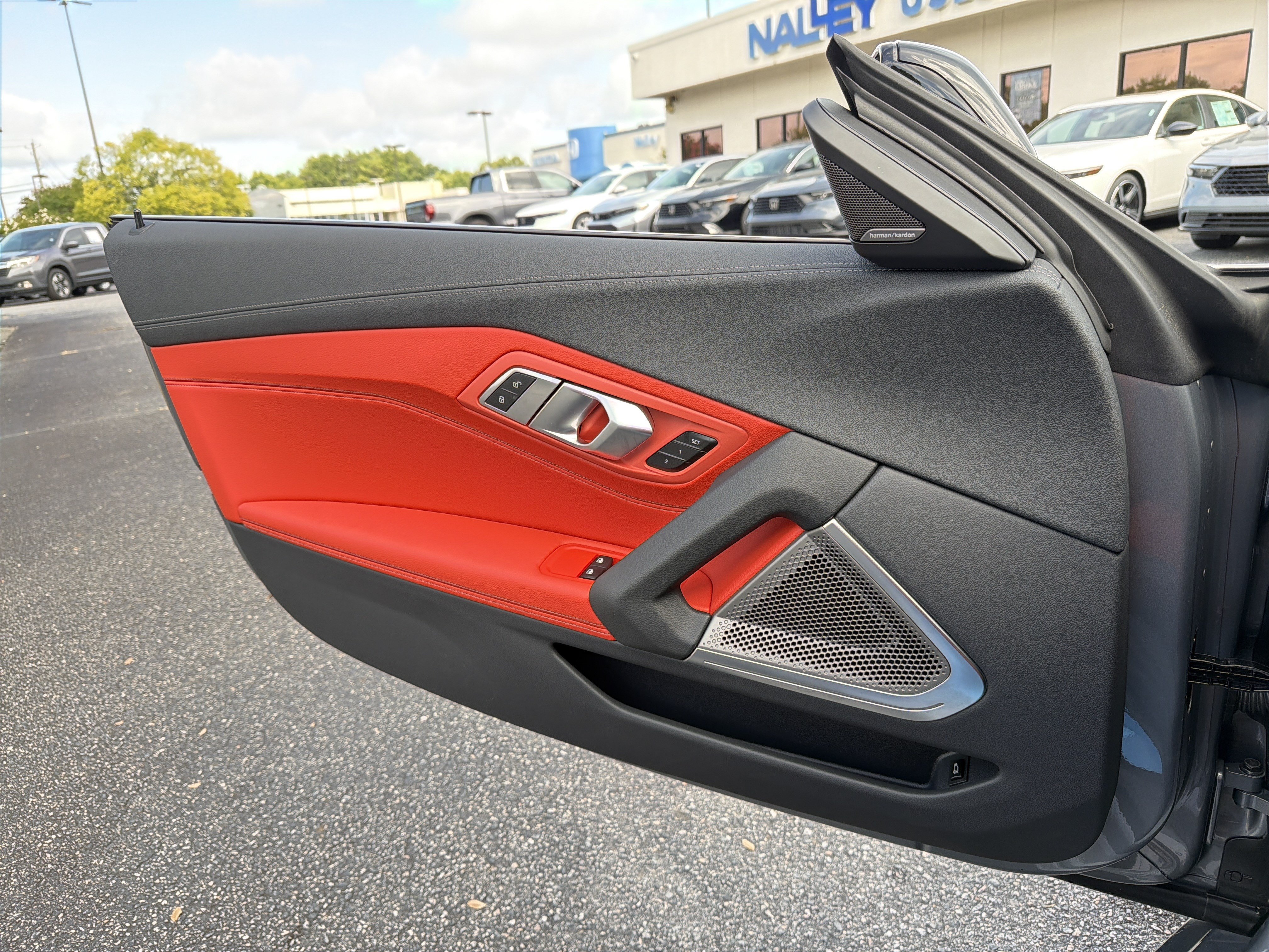 New 2026 BMW Z4 sDrive30i w/ Premium Package RWD image 14
