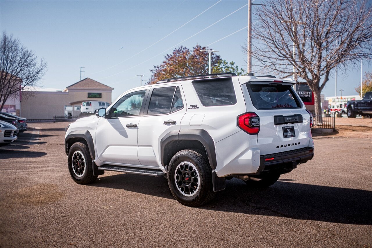 Used 2025 Toyota 4Runner TRD Off-Road Premium image 5