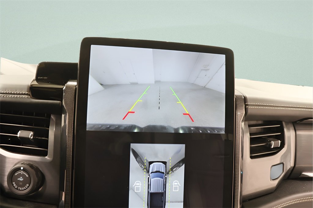 Used 2024 Ford F150 Lightning Platinum image 14