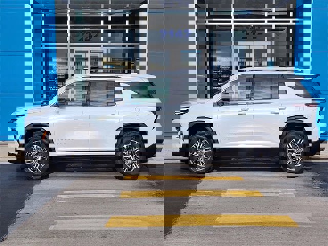 New 2026 Chevrolet Traverse LT image 3