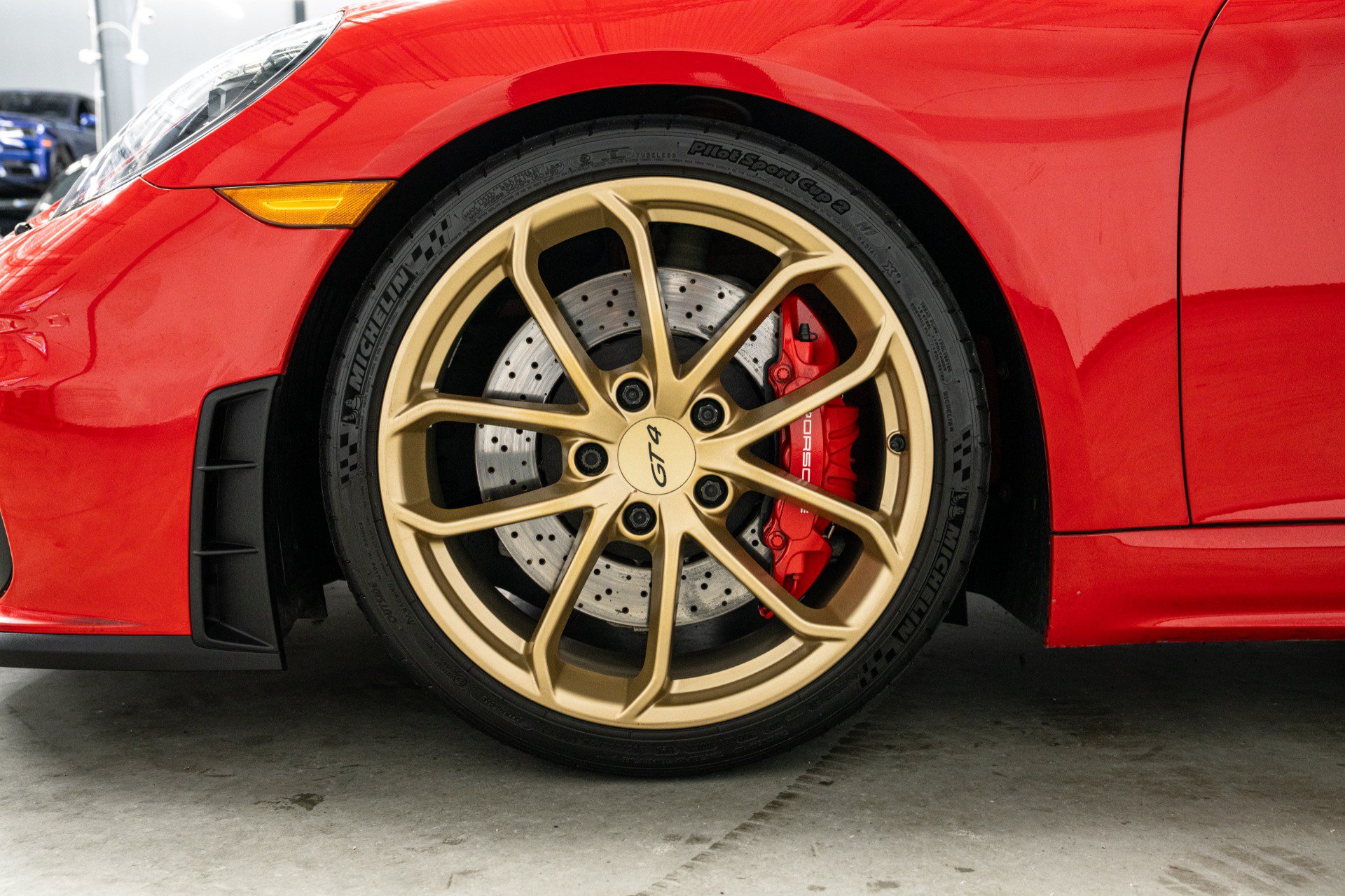 Used 2020 Porsche 718 Cayman GT4 RWD image 9