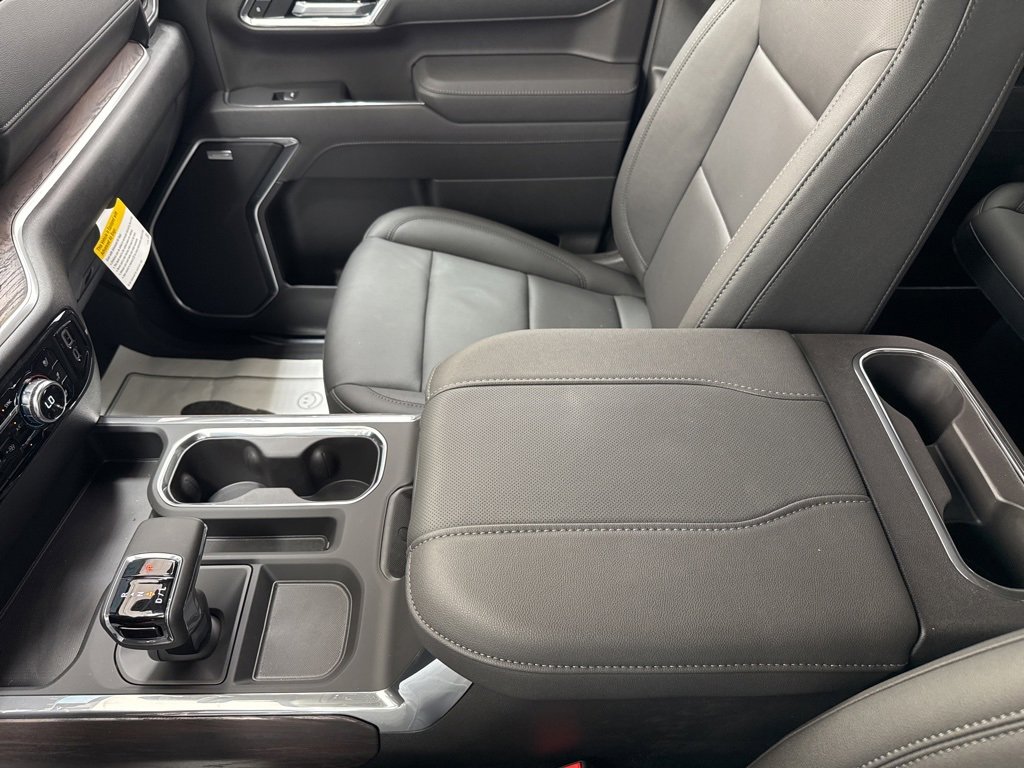 New 2026 GMC Sierra 1500 SLT w/ SLT Premium Package image 32