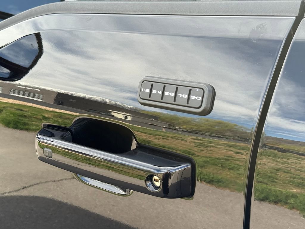 Used 2025 Ford F350 Platinum image 20