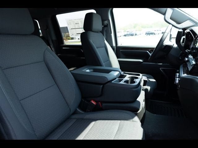 New 2026 GMC Sierra 2500 SLE w/ Preferred Package AWD/4WD image 28